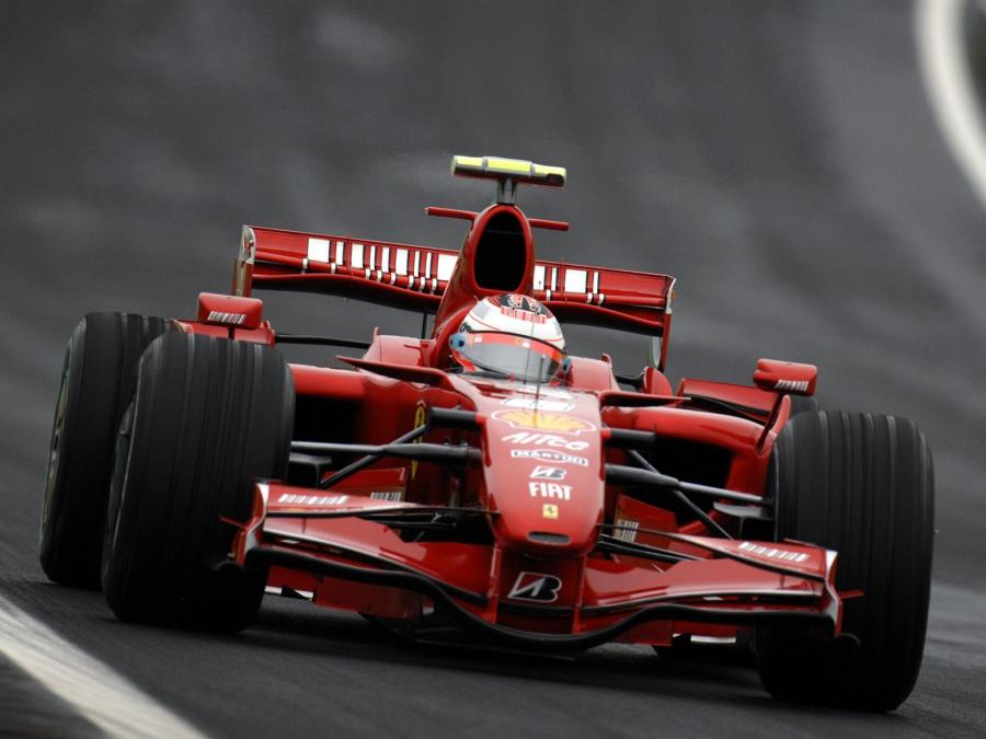  Ferrari F2007 2007 года  (фото 12 из 16)